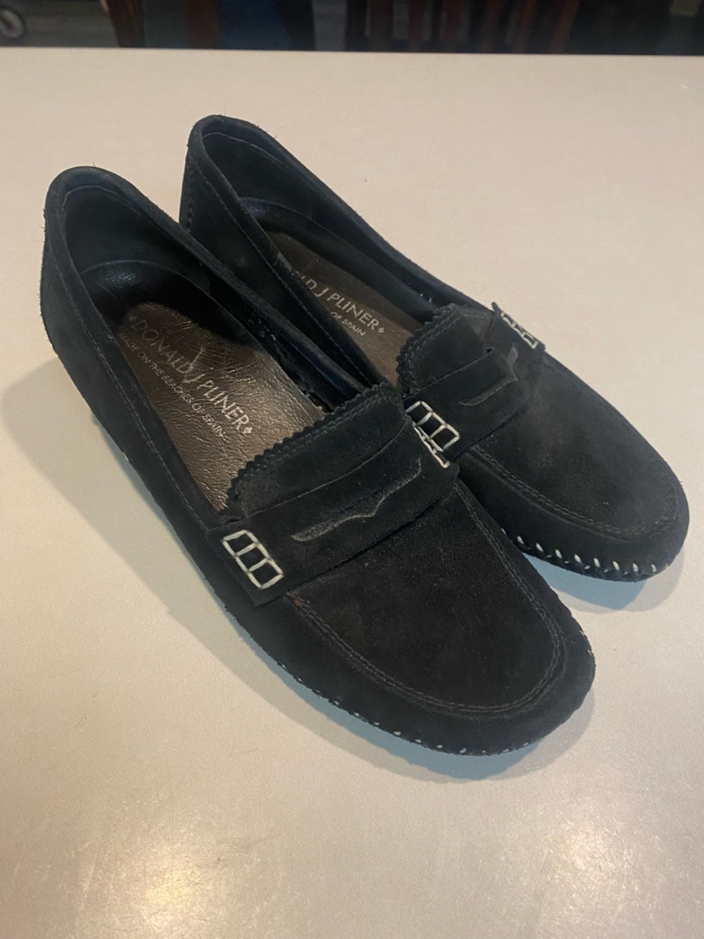 DONALD J. PlLINER PETRA SUEDE LOAFER WEDGE HEEL LEATHER BLACK COMFORT WOMEN SZ 6